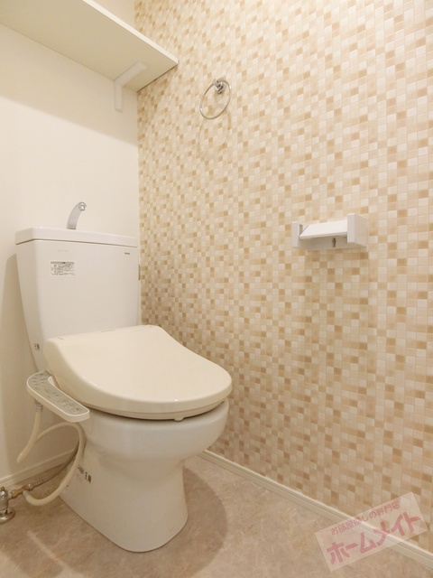 トイレ　同施工会社の同仕様写真です。