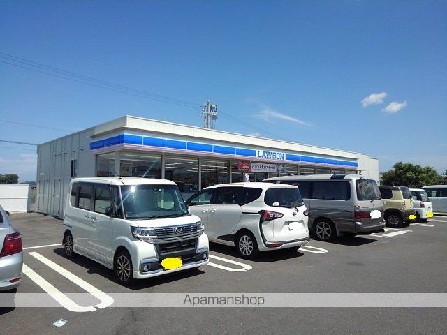 コンビニ　ローソン観音寺柞田町山王店（コンビニ）まで150m