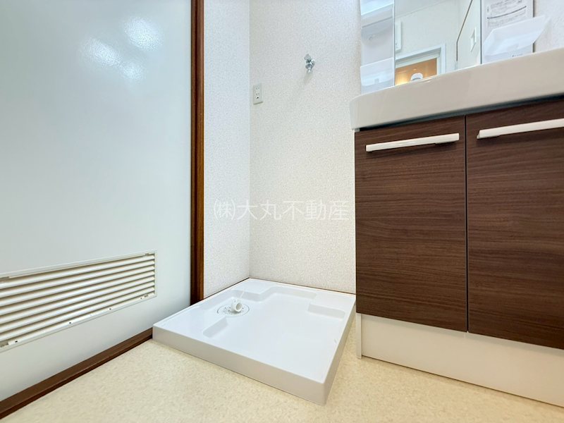その他　室内洗濯機置場（防水パン新品）
