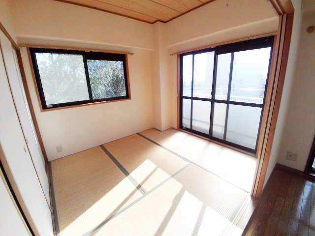 その他設備　居間や寝室として活躍しそうな和室