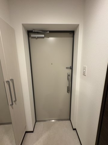 玄関　別タイプ参考写真