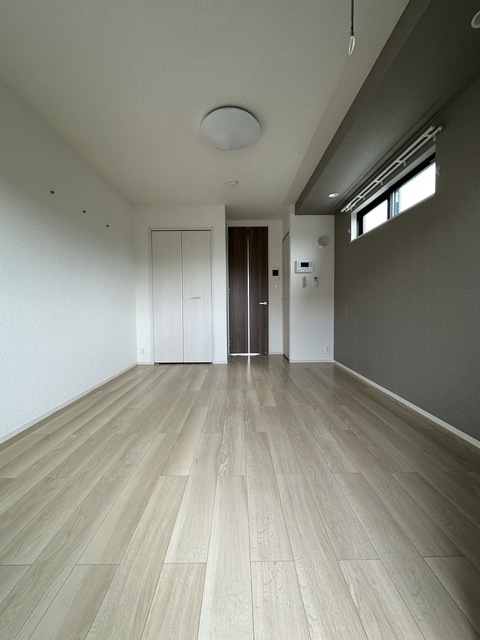 居室・リビング　別部屋参考写真です