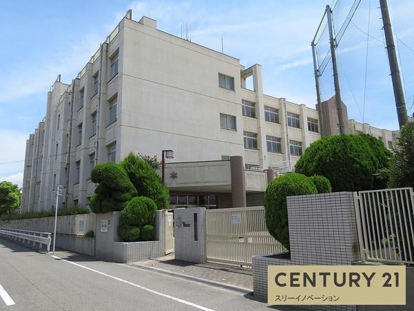 中学校　大阪市立大正西中学校（中学校）まで143m