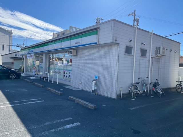コンビニ　ファミリーマート 豊橋花中店（コンビニ）まで154m