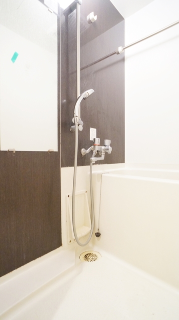 バス・シャワールーム　参考写真（同建物別部屋のものです）