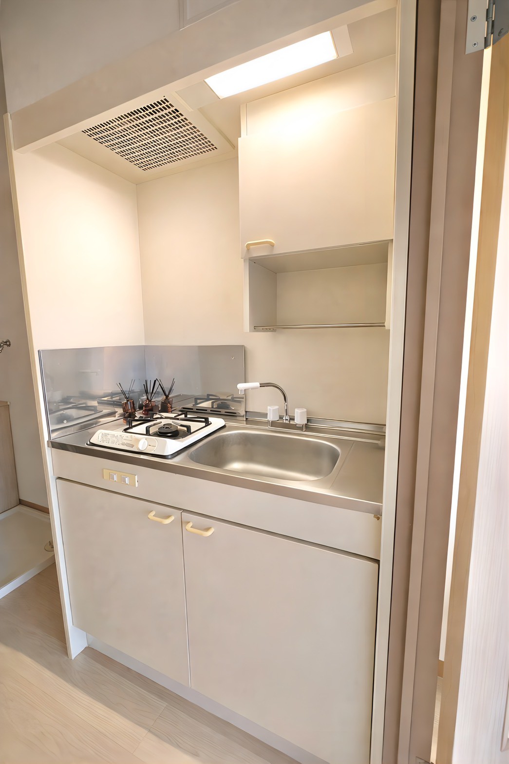 キッチン　※同建物別部屋の写真