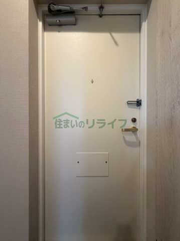 ミリアレジデンス中野弥生町の玄関写真