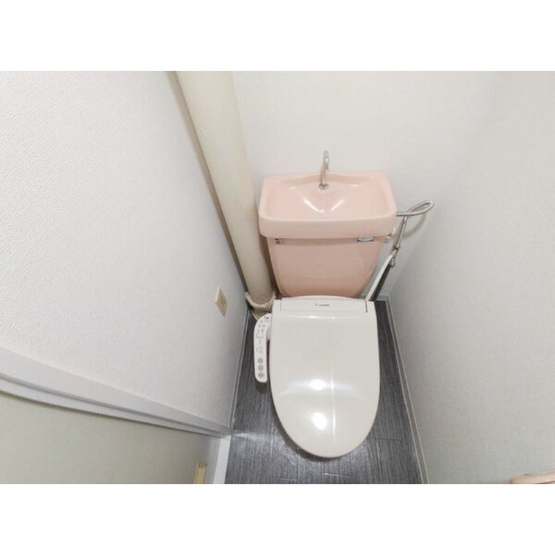 トイレ　図面と現状に相違がある場合には現状を優先