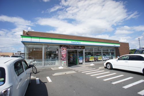 コンビニ　ファミリーマート 小山稲葉郷店（コンビニ）まで656m