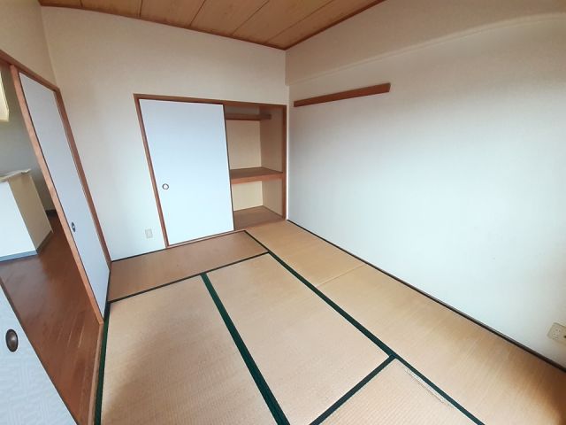 サンライズマンション岩出V 弐番館の内装写真