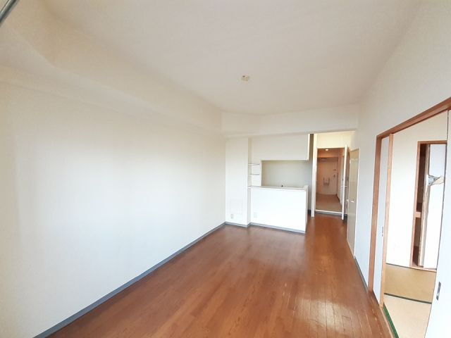 サンライズマンション岩出V 弐番館の居間写真