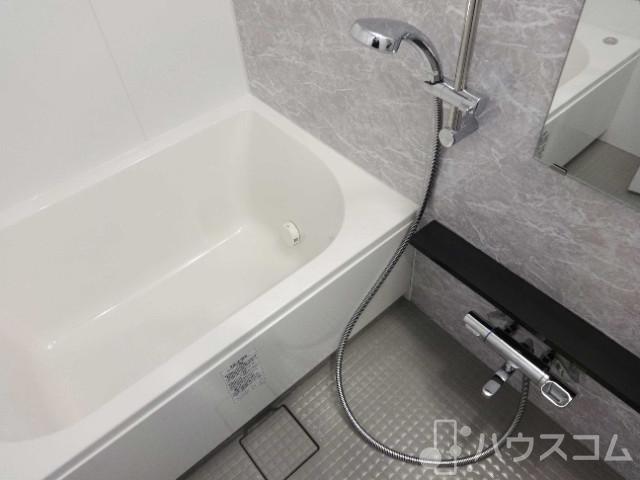 バス・シャワールーム　１Ｒでこのお風呂はポイント高いです。