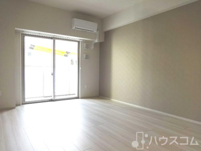 居室・リビング　１３．４帖もある広いお部屋。