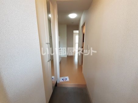 ＪＲ阪和線 鳳駅 徒歩3分 3階建 築18年の玄関写真