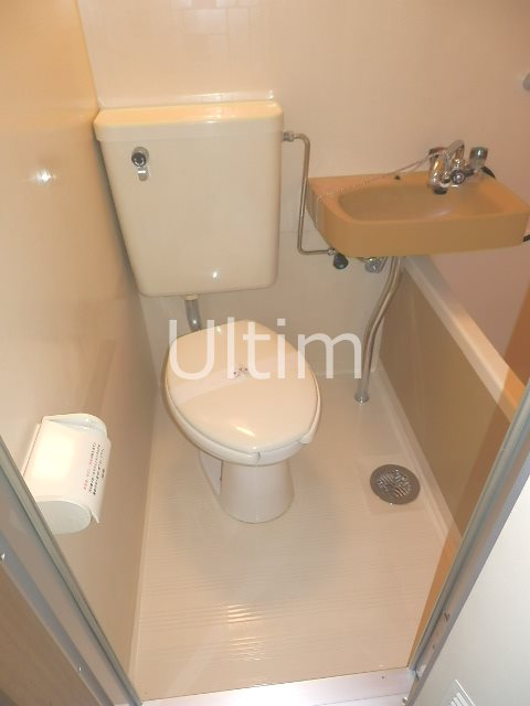 トイレ　別部屋のお写真です。ご参考までに！