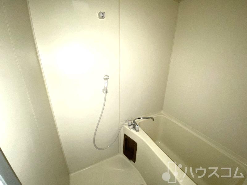 バス・シャワールーム　掃除がしやすそうなバスルームですね！