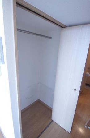 収納　別部屋参考写真となります。