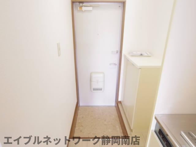 玄関　シンプルで使いやすい玄関です