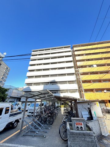 大阪市東淀川区南江口のマンションの建物外観