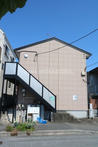 松戸市三ケ月のアパートの建物外観