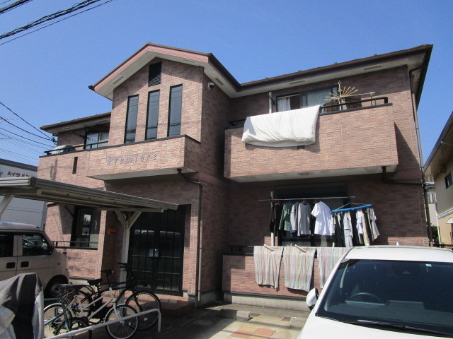 横浜市瀬谷区相沢のアパートの建物外観