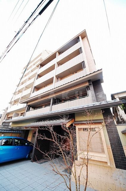 京都市中京区等持寺町のマンションの建物外観