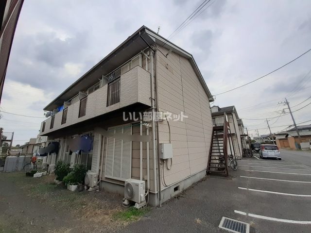 サンパレス宝町の建物外観