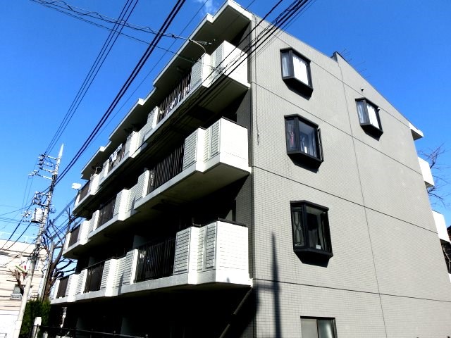 世田谷区太子堂のマンションの建物外観