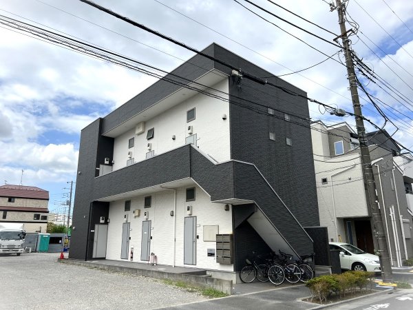 【RISE篠崎の建物外観】