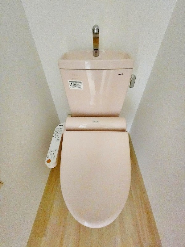 トイレ　★温水洗浄便座★