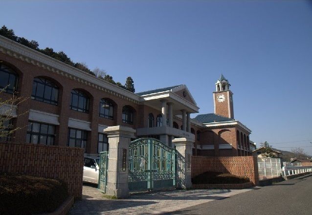 小学校　八重東小学校（小学校）まで850m