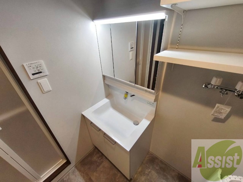 洗面設備　シャンプードレッサーで身支度もラクラクです！