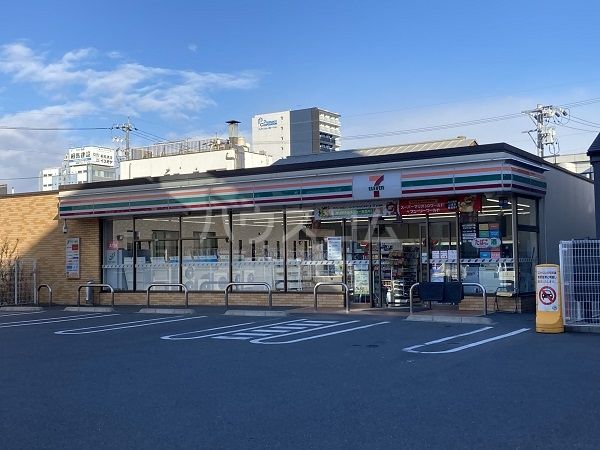 コンビニ　セブンイレブン 名古屋井深町店（コンビニ）まで215m