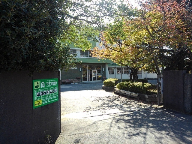 小学校　池田小学校（小学校）まで550m