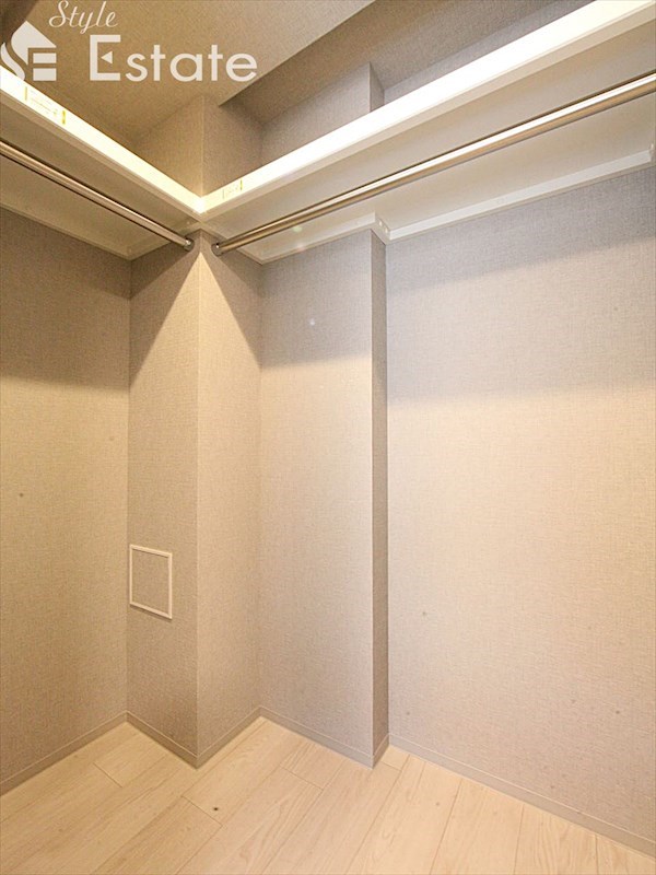 収納　ウォークインクローゼット