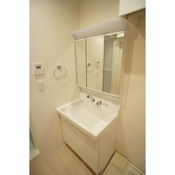 洗面設備　☆嬉しい独立洗面台☆