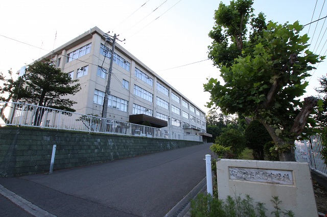 中学校　札幌市立陵陽中学校（中学校）まで400m