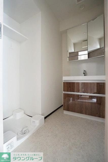 洗面設備　収納