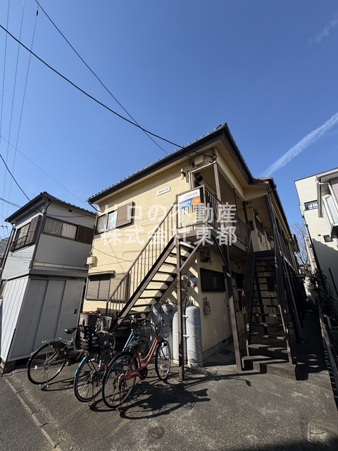 建物外観　インターネット使用料無料なお部屋です。