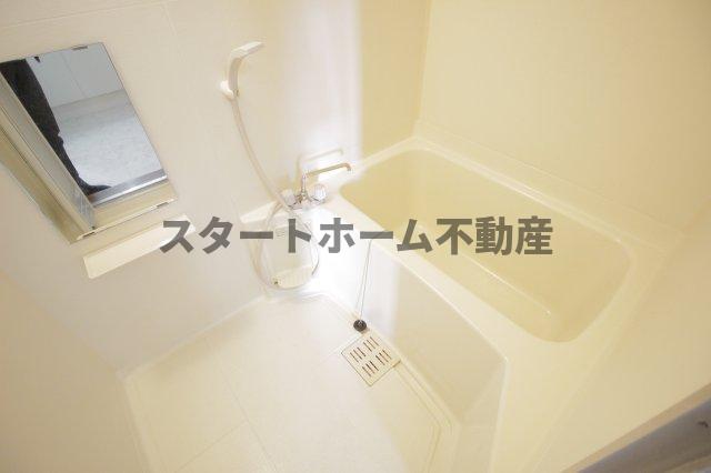 バス・シャワールーム　ゆったり過ごせるお風呂です