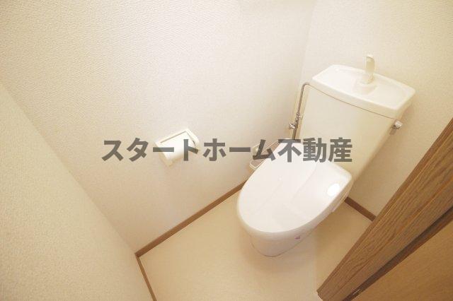 トイレ　清潔感のあるトイレです