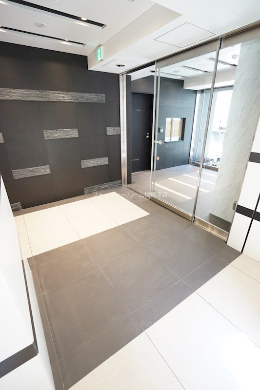 エントランス　★《見学予約受付中》当店では契約金がクレジット決済可能です★