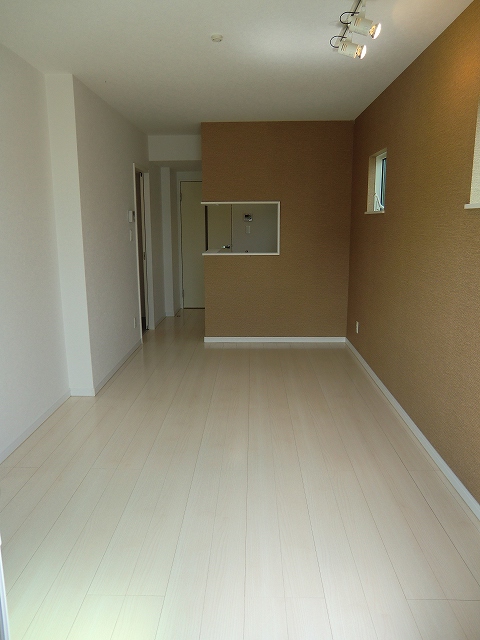 居室・リビング　リビング　　※別号室参考写真