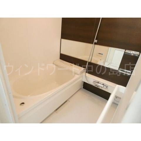 バス・シャワールーム　詳細は、ウィンドワード中の島店までご相談下さい。