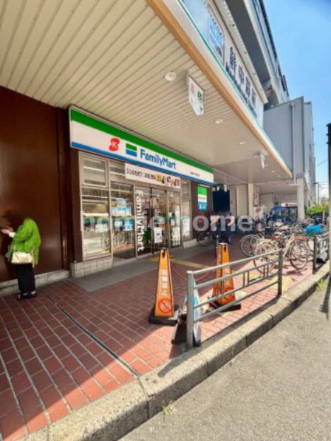 コンビニ　ファミリーマート 近鉄針中野駅店（コンビニ）まで187m