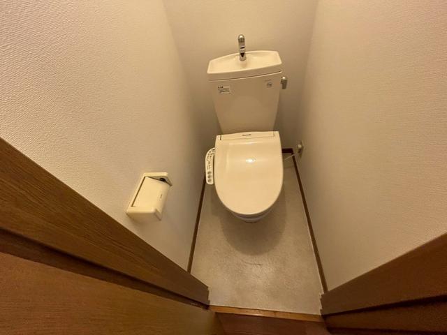 トイレ　トイレ