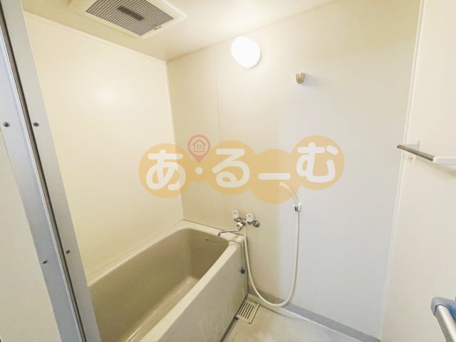 阪急宝塚線 服部天神駅 徒歩12分 3階建 築28年の風呂写真
