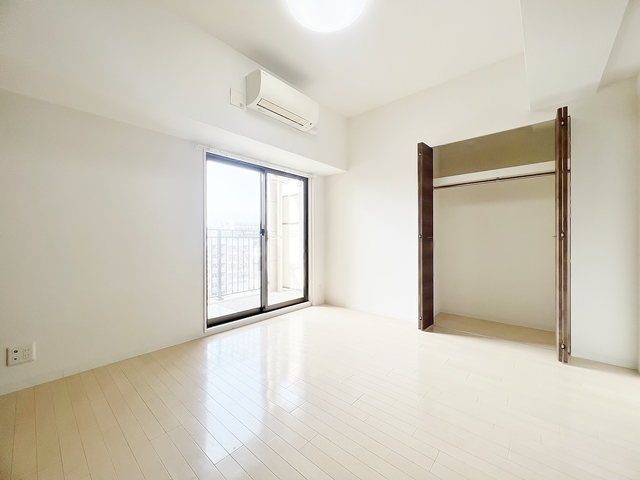 収納　クローゼット・エアコン