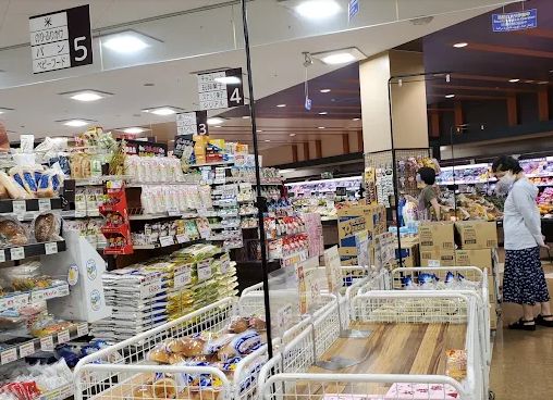 スーパー　サミットストア中野南台店（スーパー）まで335m