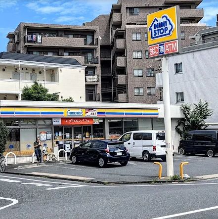 コンビニ　ミニストップ南台5丁目店（コンビニ）まで244m